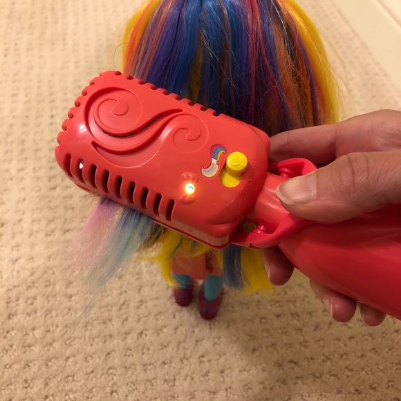 SOLD - Nickelodeon Sunny Day doll - Picture 9 of 9